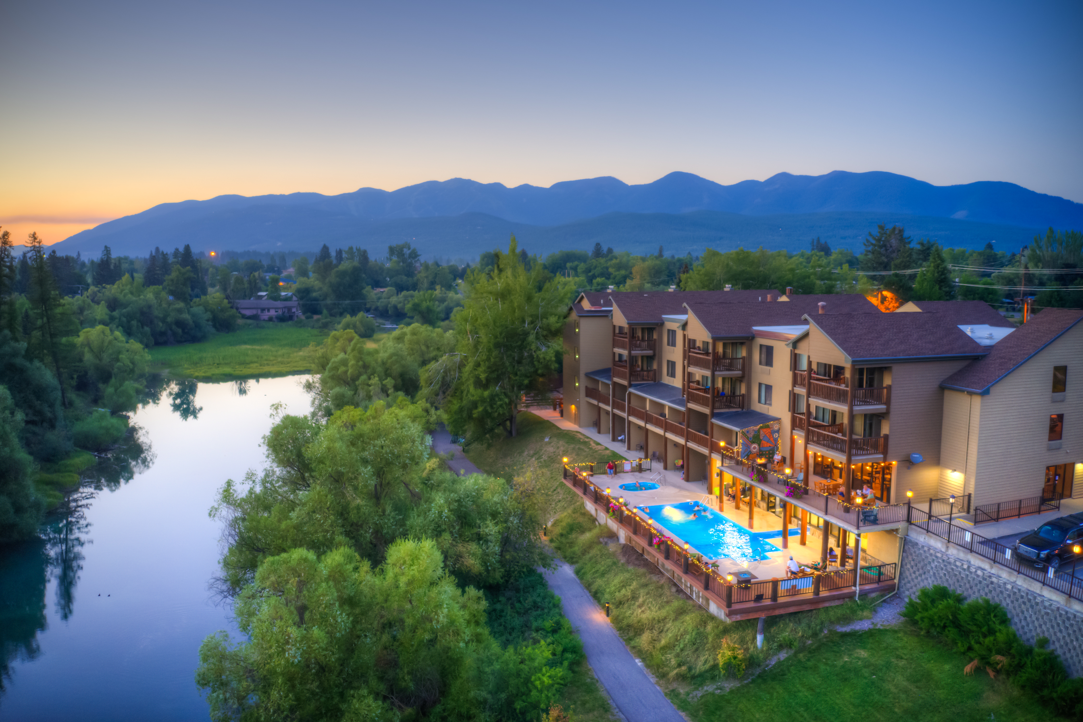 Pine Lodge on Whitefish River in Western Montana